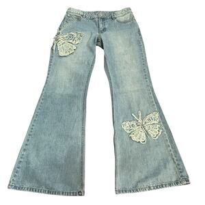 Urban Outfitters BDG Butterfly Appliqué Low Rise Flare Jeans Size 27 Light Wash